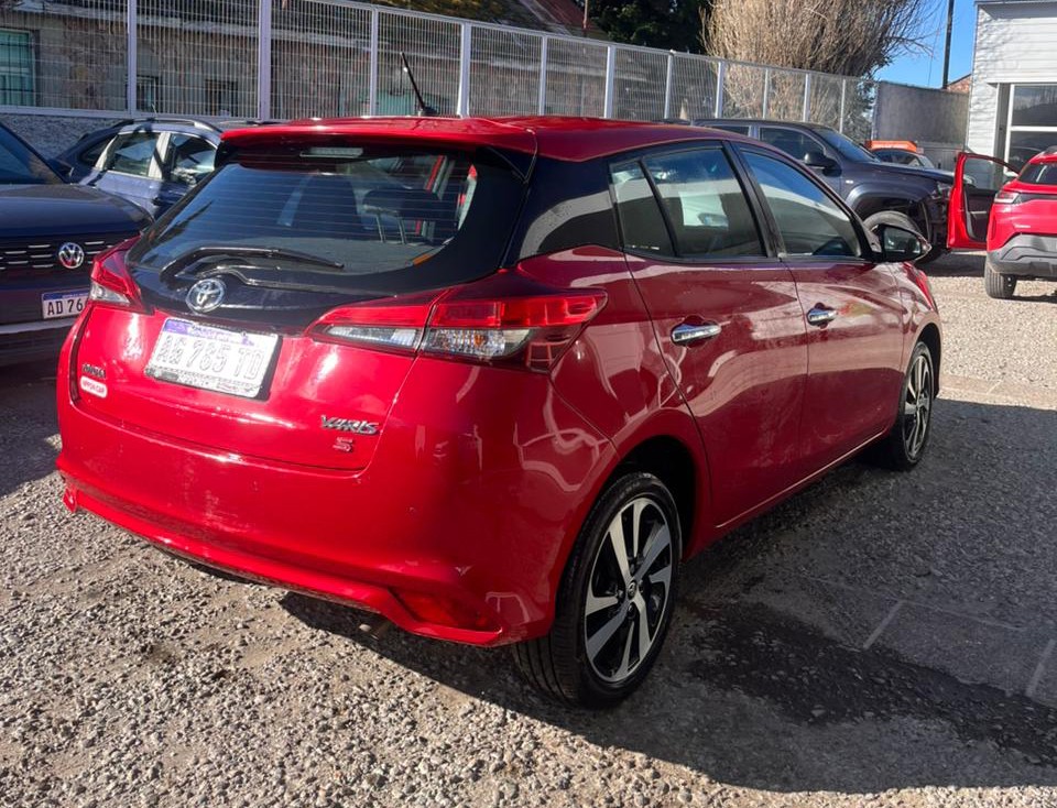 TOYOTA YARIS CVT 2024 AT
