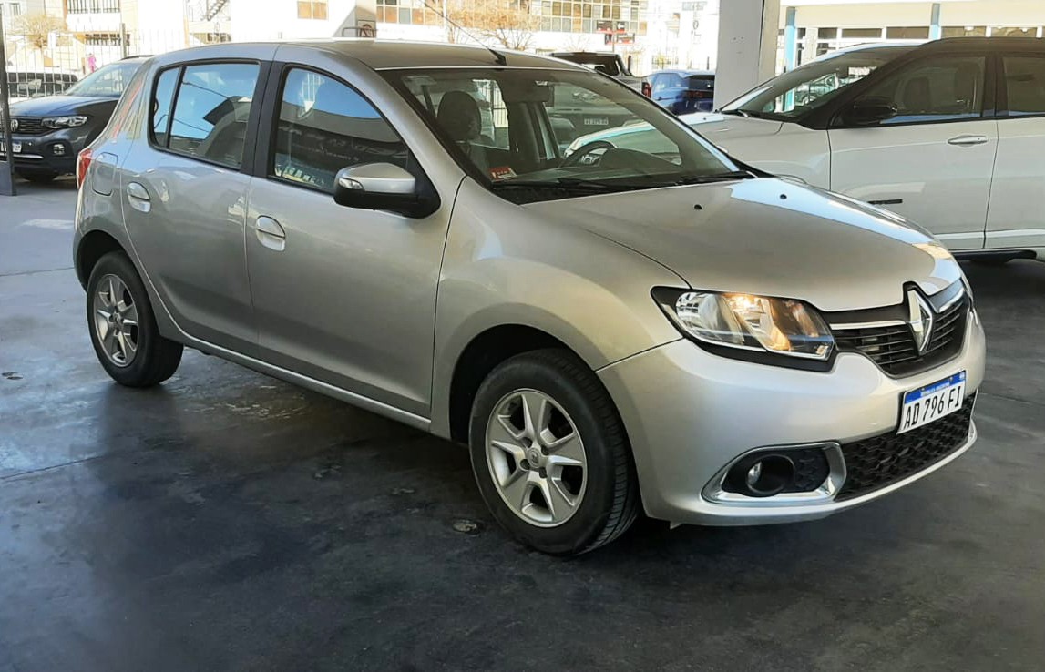 RENAULT SANDERO 2019