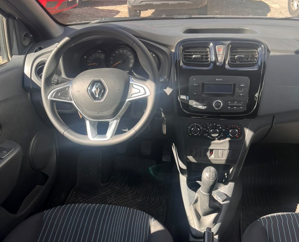 RENAULT LOGAN 2023