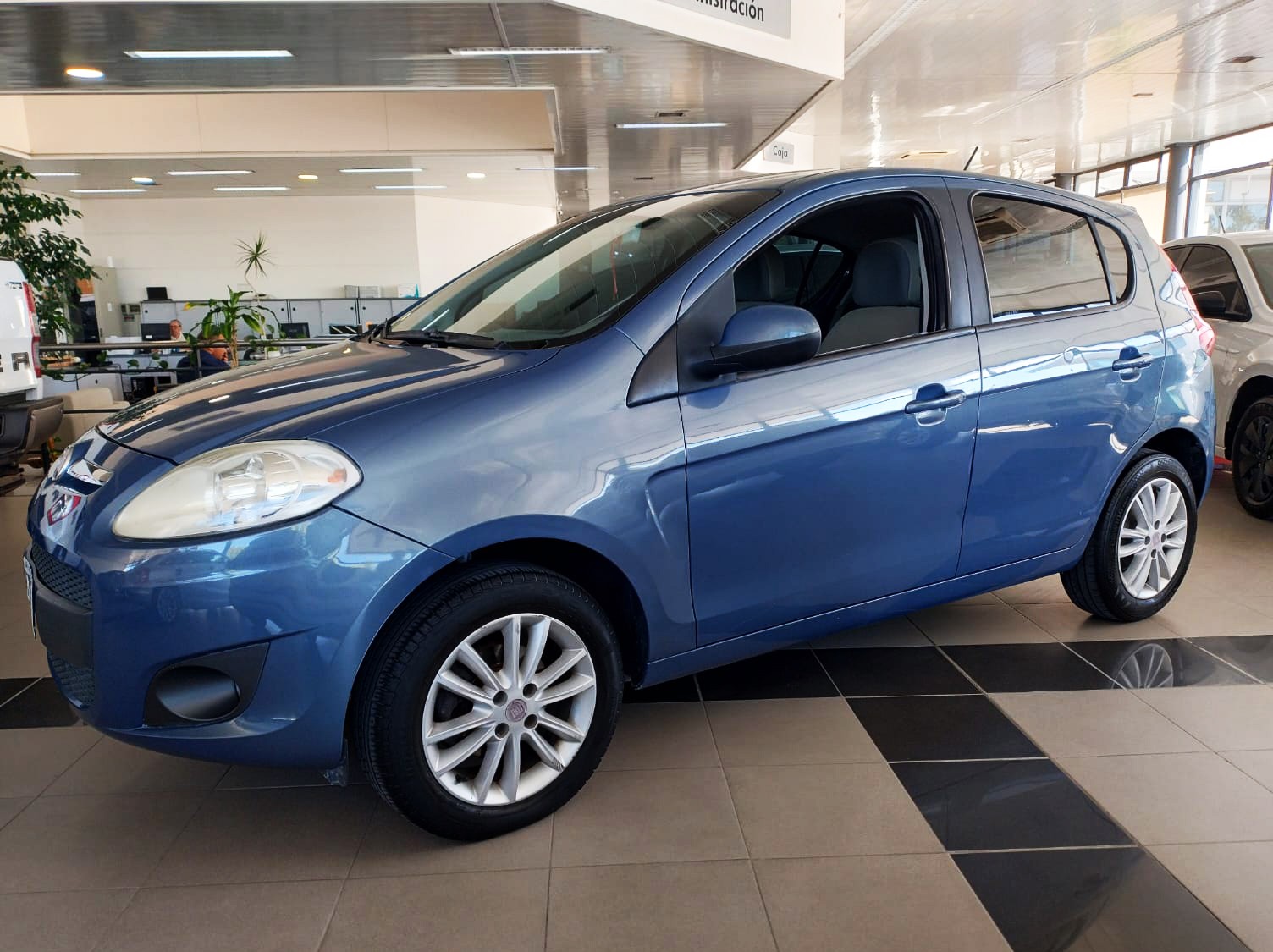FIAT PALIO ESSENCE 2014