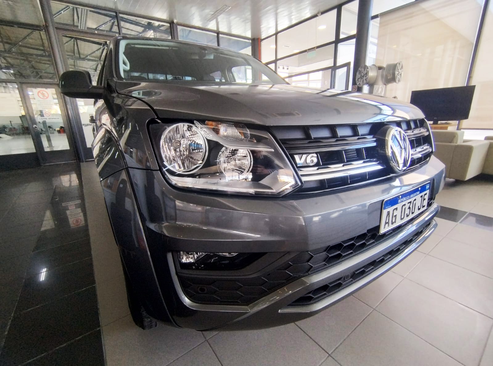 VW AMAROK V6 COMFORTLINE 2023