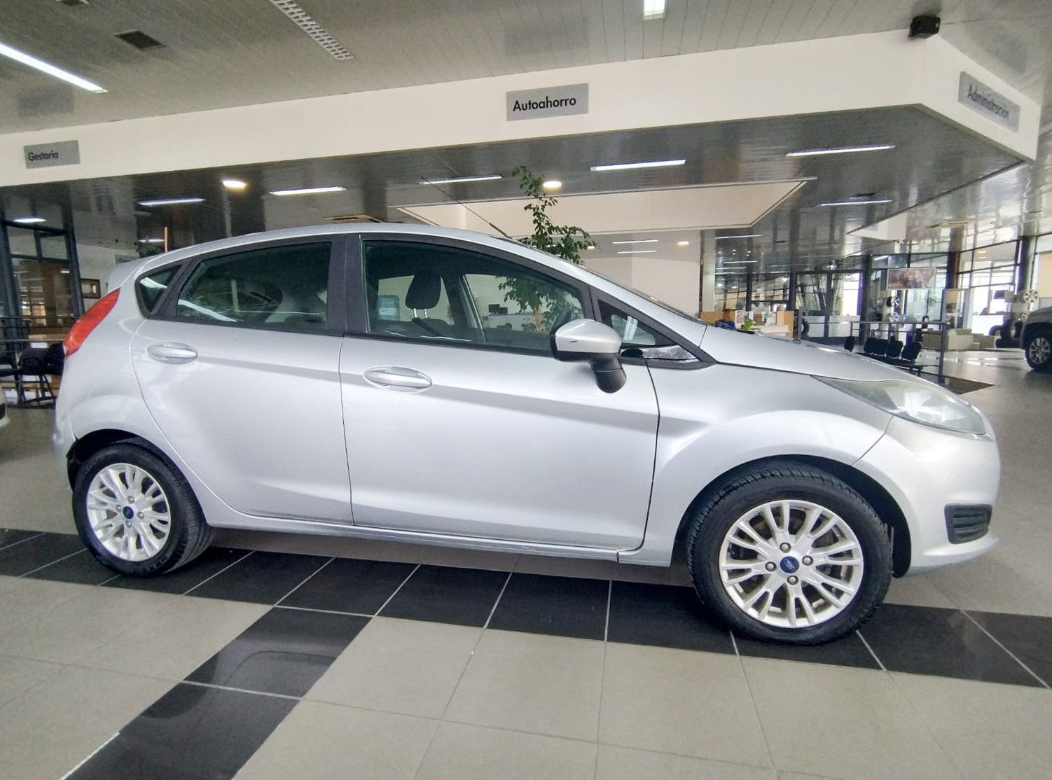 FORD FIESTA S 2015